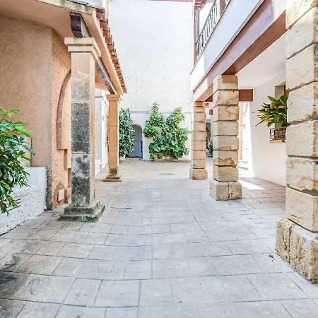 Apartment Belvilla By Oyo Casa En El Roc De Sant Gaiet