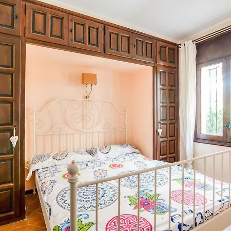 Belvilla By Oyo Casa En El Roc De Sant Gaiet Apartment